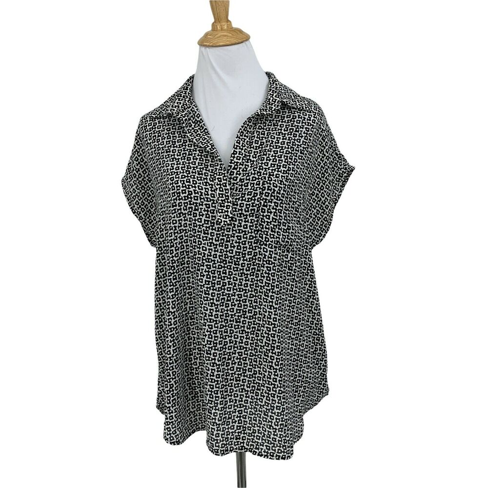 Pleione Printed Blouse Women's Size S Black Ivory Cap Sleeves Spread Collar Top